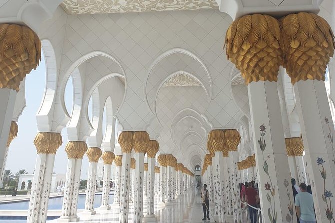 Abu Dhabi Tour with Sheikh Zayed Grand Mosque from Dubai - Saadiyat and Yas Island from the road