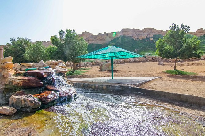 Al Ain City Sightseeing tour with Lunch from Dubai - Qasr Al Muwaiji and the story of modern Al Ain