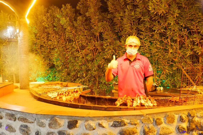 Al Madam Red Sand Safari with BBQ Dinner & Traditional Show - Red dunes and a full evening from Dubai