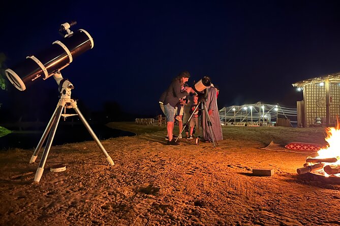 Al Marmoom Oasis Luxury Tent with Bedouin Dinner - The lights go out for telescope stargazing