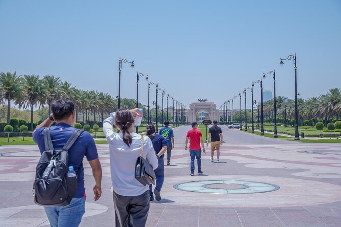 Authentic Dubai Tour: Al Fahidi, Souks, Abra & Landmarks drive - What the five-hour schedule feels like