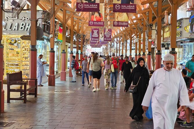 Authentic Dubai Tour: Al Fahidi, Souks, Abra & Landmarks drive - Gold Souk and the old trading quarter