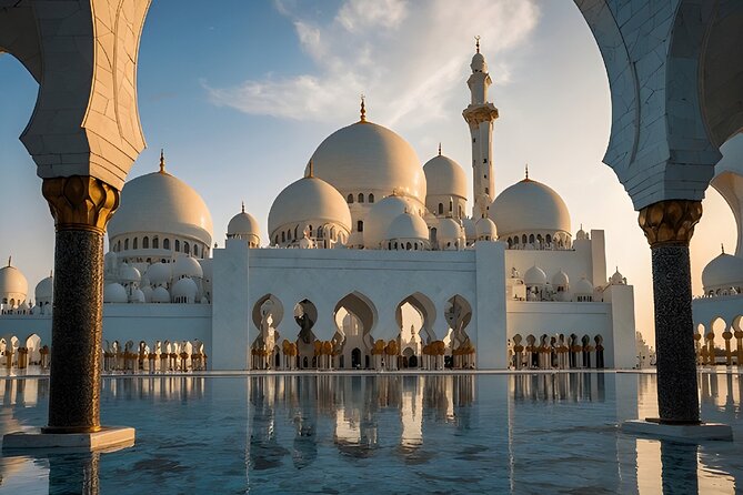 BAPS Hindu Temple And Sheikh Zayed Mosque Tour - The one-hour lunch break, with food at your own expense