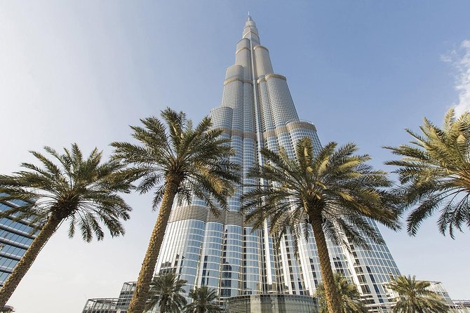 Burj Khalifa 124 & 125 Floor - Off peak ticket - The virtual reality trip to the pinnacle