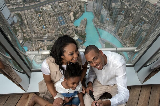 Burj Khalifa - At the Top Sky Ticket (Level 124, 125 & 148) - The elevator ride to 124 and 125