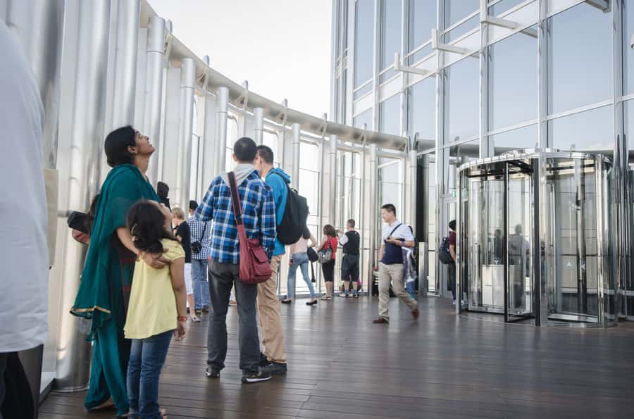 Burj Khalifa Ticket with 1-Way Transfer - Telescopes, Green Screen Photos, and Optional Extras