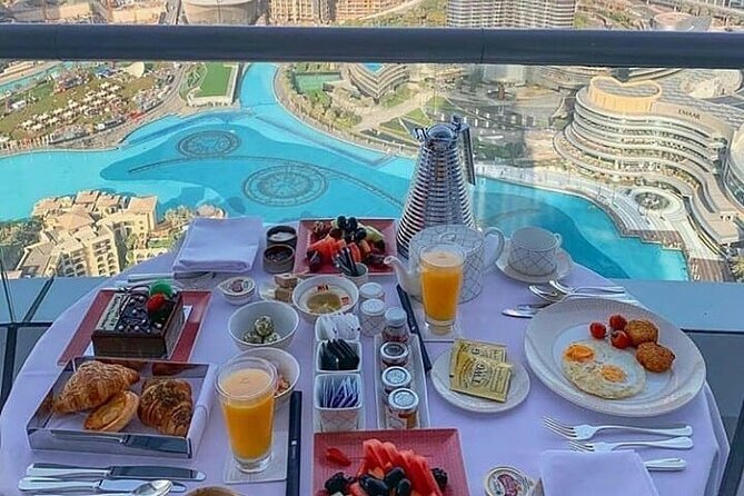 Burj Khalifa Ticket with The Cafe Treat - Sunset or non-prime hour: choosing the right ticket