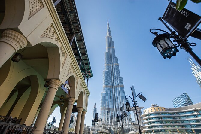 Burj Khalifa Tickets at the top (Level 124 and 125) - The high-speed elevator and the wait before it