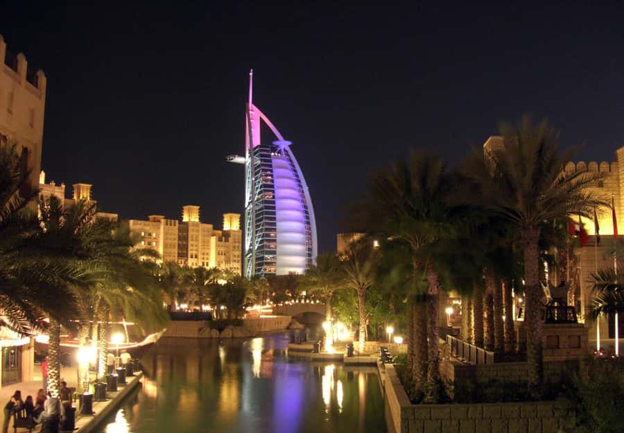 City of Lights: Dubai Night Experience - Why Dubai works better after sunset