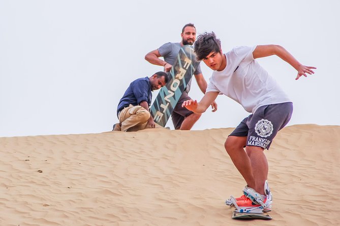 Classic Dubai Desert Safari with BBQ Dinner and Camp activities - Heat, clothing, and comfort