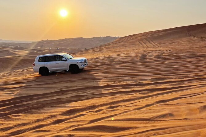 Combo Dubai Frame and Desert Safari with Dinner - From the city to Lahbab