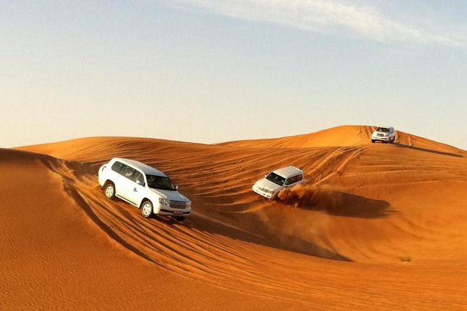 Combo Tour - Dubai Desert Safari and Dhow Cruise Dinner - First evening: crossing the sand by 4WD