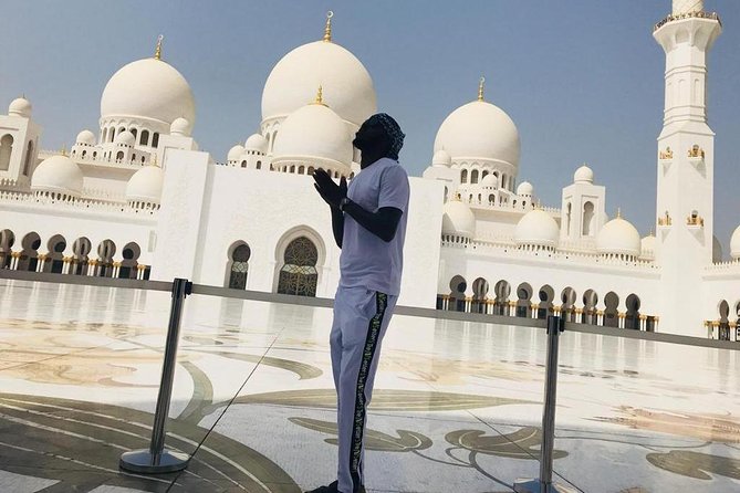 DEAL: Sheikh Zayed Grand Mosque and Dubai Red Dunes with BBQ Dinner - Why this $110 combination can be good value