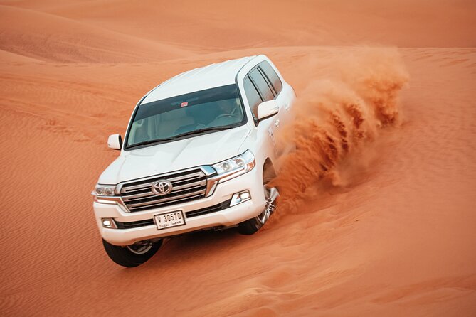 Desert Safari Dubai Enjoy The Adventure Of Evening In Red Sand - Key points at a glance
