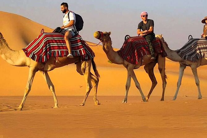 Desert Safari Dubai Enjoy The Adventure Of Evening In Red Sand - Pickup sets the tone for the evening