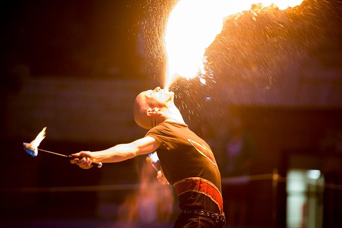 Desert Safari Dubai Luxury Tour - Belly dancing, Tanoura, and fire performance