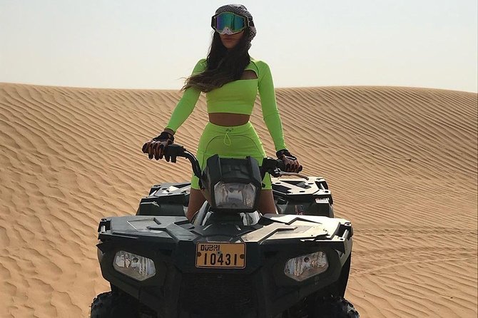 Desert Safari Dubai (PREMIUM VIP) - Sandboarding and sunset photos