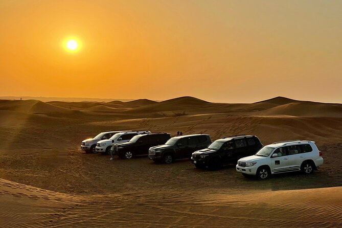 Desert Safari Dubai with BBQ - dinner, Sandboarding - From Dubai hotels to the red dunes