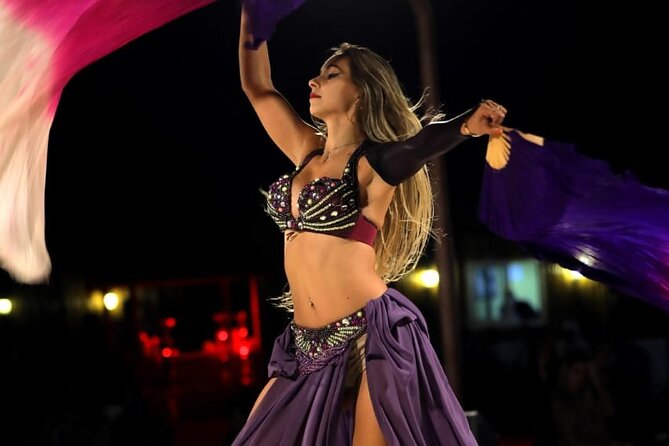 Desert Safari in Dubai - Coffee, dates, henna, and Arabic costume photos