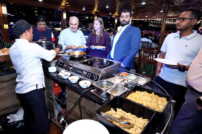 Dhow Cruise Dinner Marina - Entertainment after dinner