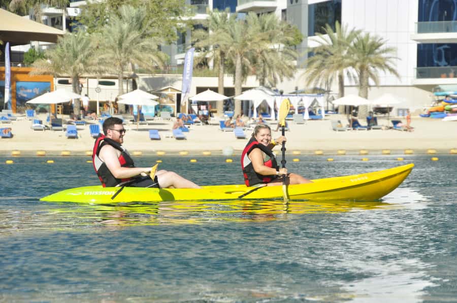 Dubai: 1-hour Kayaking or Stand Up Paddle at Dukes The Palm - Should you book this Dubai kayak session?