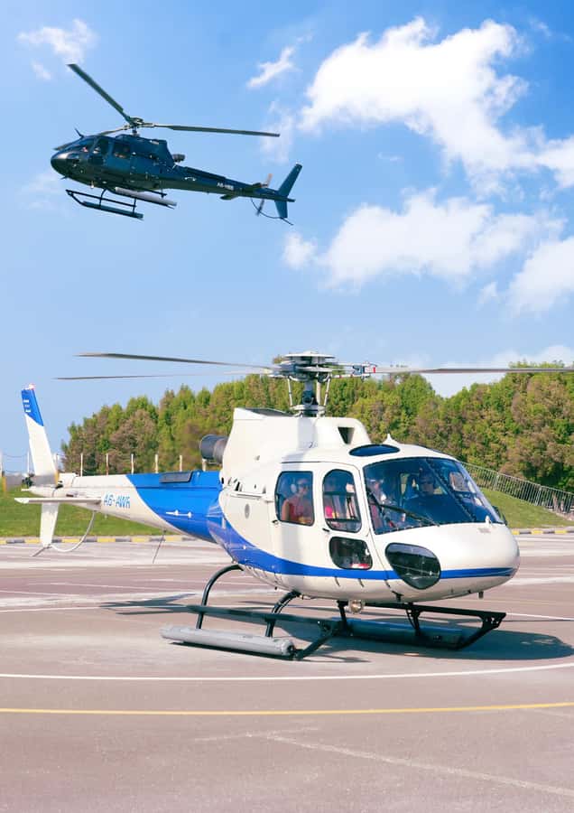 Dubai: 22-Minute Helicopter Flight - Umm Suqeim and the First Coastal Views