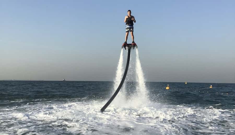 Dubai: 30-Min Flyboard with Burj Al Arab View & Soft Drink - Why Flyboarding Works So Well in Dubai