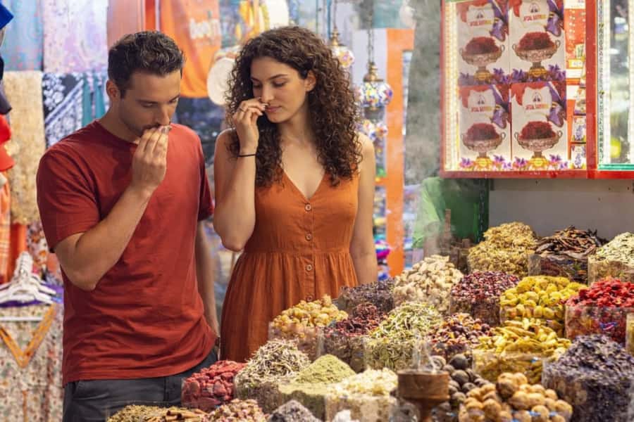 Dubai: 4-Hour Tour with Burj Khalifa Tickets - Dubai Creek, the Spice Souk, and the Gold Souk