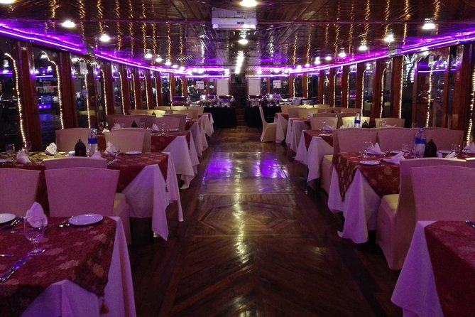 Dubai 5 Star Marina Dhow Cruise Dinner with Transfers - What dinner is actually like