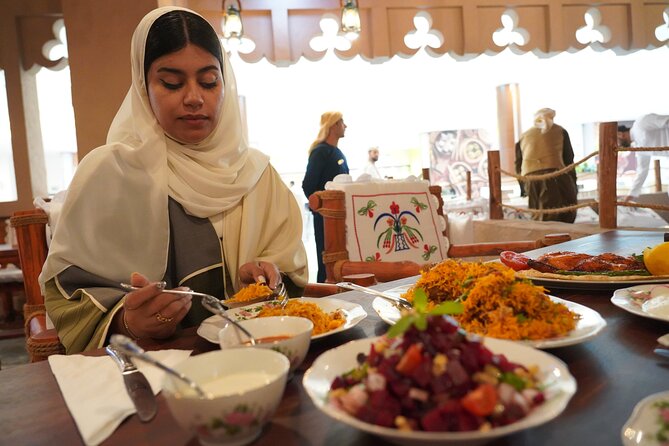 Dubai: Abu Dhabi Trip with Lunch at Al Khayma Heritage Restaurant - The pace, group size, and daily comfort
