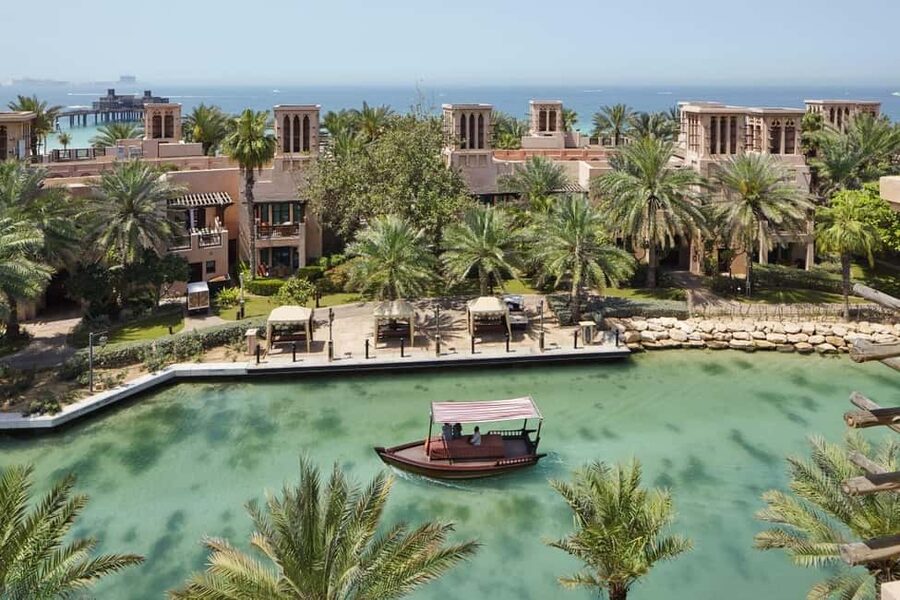 Dubai: Ain Dubai Wheel, Blue Mosque & Half-Day Guided Tour - Al Fahidi and the crossing of Dubai Creek
