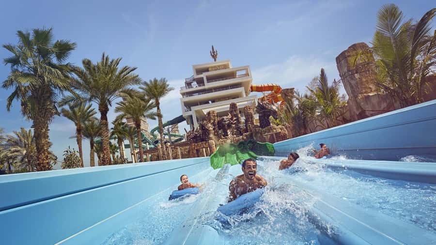 Dubai: Aquaventure World AquaXpress Fast-Pass Only - The three towers and the real benefit of priority access