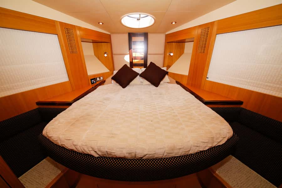 Dubai: Atlantis and Burj Al Arab Cruise on Luxury Yacht - Key points before you book
