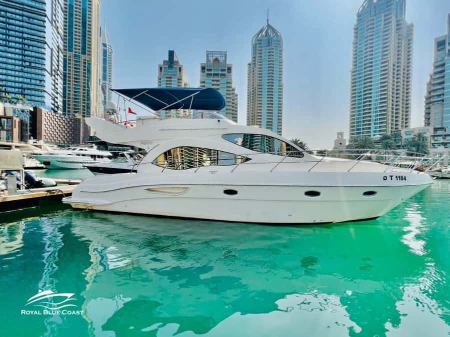 Dubai: Atlantis and Burj Al Arab Cruise on Luxury Yacht - The lagoon swim and getting back aboard