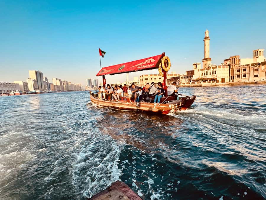 Dubai: Authentic Old Town, Souks, Tastings & Abra Boat Tour - The guides make or break the experience