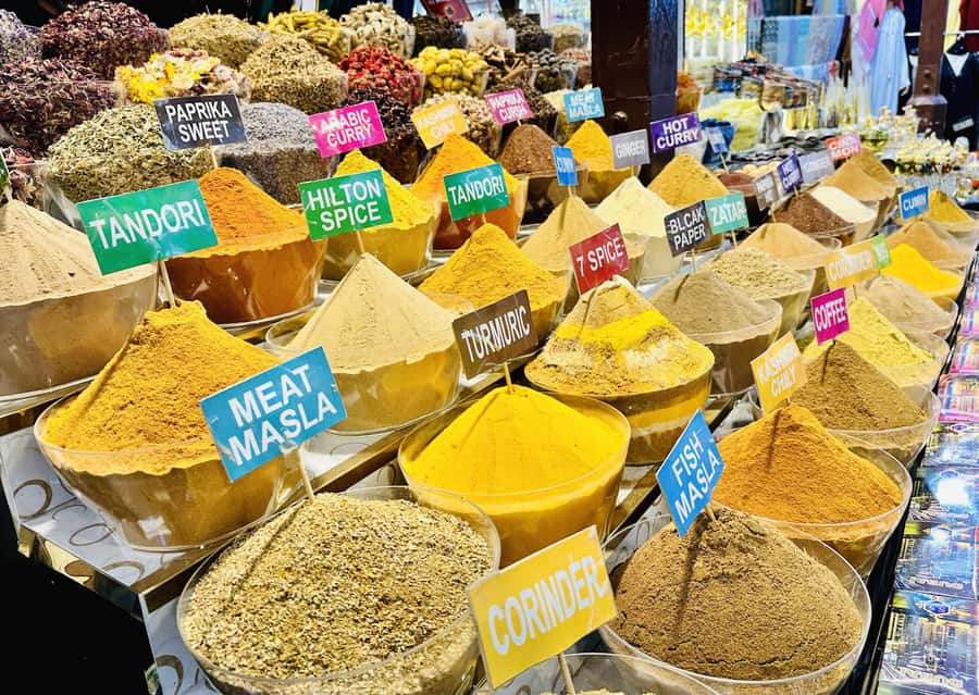 Dubai: Authentic Old Town, Souks, Tastings & Abra Boat Tour - Meeting at Arabian Tea House in Al Fahidi