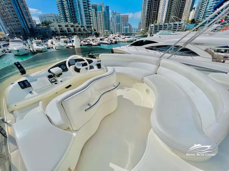 Dubai: Azimut 42 Feet Private Luxury Yacht Cruise - What You See Around Dubai Marina