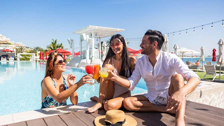 Dubai: Beach Day on the Palm with Skyline Views - Clean facilities and small practical details