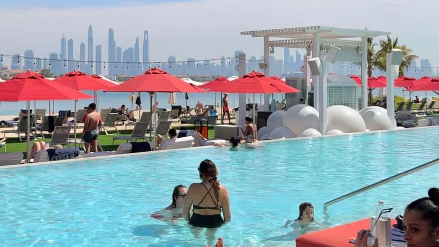 Dubai: Beach Day on the Palm with Skyline Views - How the day works for families and couples