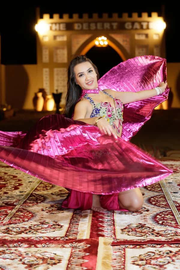 Dubai: Bedouin Camp, Dune Safari, Falcon Show & BBQ Dinner - A short camel ride, with realistic expectations