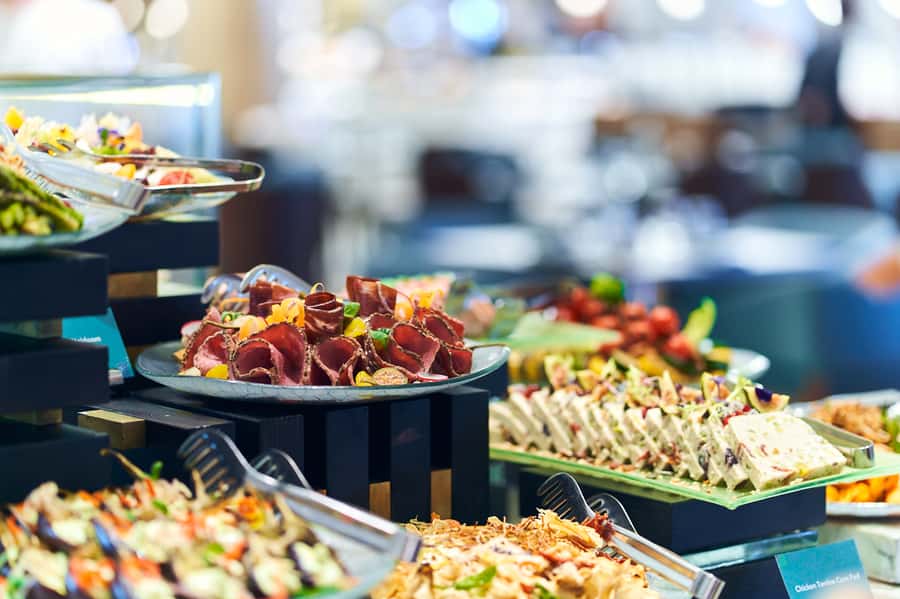 Dubai: Buffet Dinner at Saffron in Atlantis the Palm - How the 6 pm to 10:30 pm dinner works
