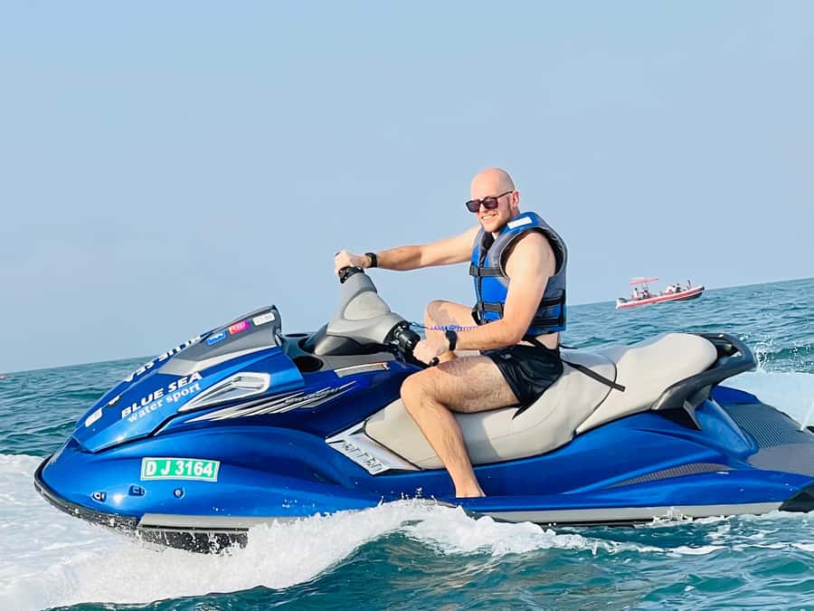 Dubai: Burj Al Arab and Atlantis Jet Ski Tour - Photos, videos, lockers, and the useful extras