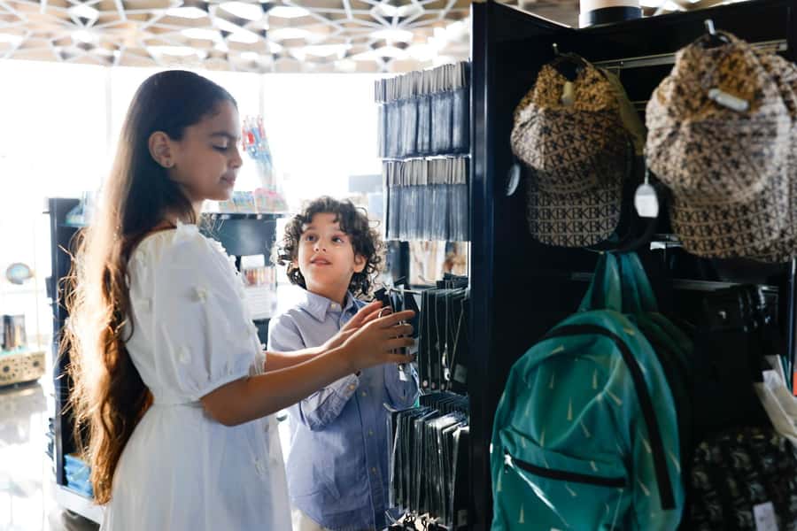 Dubai: Burj Khalifa Levels 124 & 125 Entry Ticket + Options - Queues, crowds, and the real time commitment