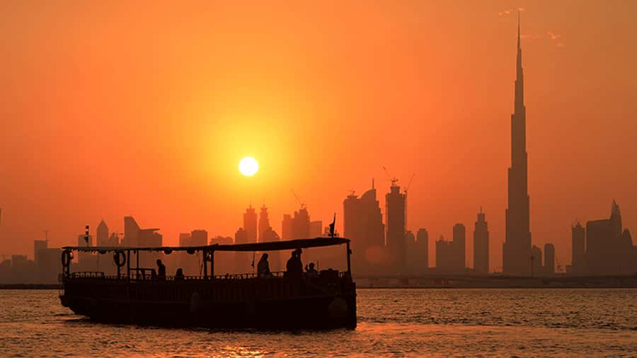 Dubai: Burj Khalifa Sunset on an Abra - Booking and meeting-point advice
