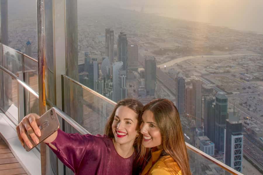 Dubai: Burj Khalifa VIP Experience Level 152 Lounge Access - Key points at a glance