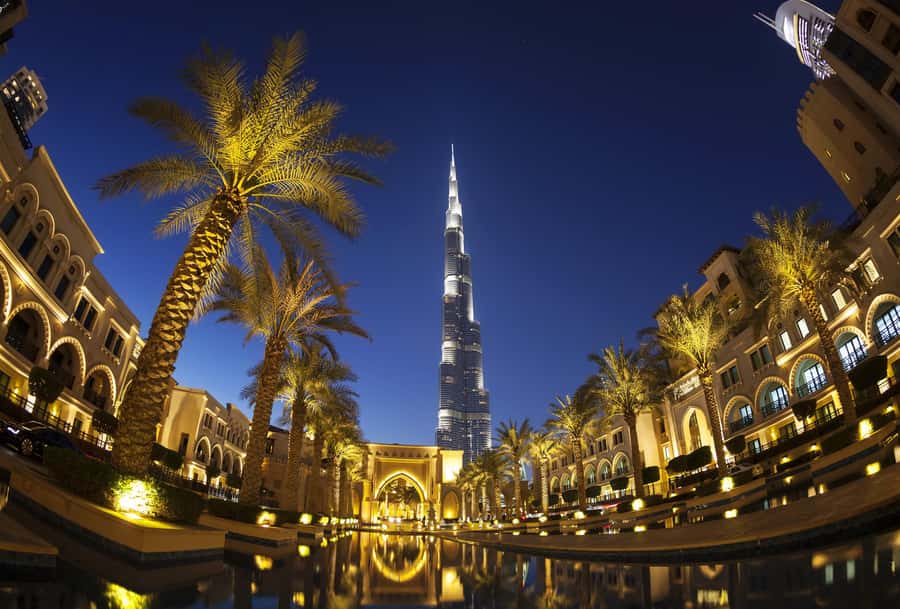 Dubai: Burj Khalifa VIP Sunset Tour with Porsche Transfer - Entering through the VIP route