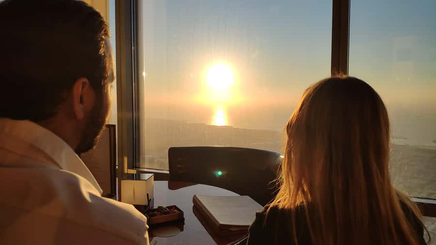 Dubai: Burj Khalifa VIP Sunset Tour with Porsche Transfer - The fountain show from above