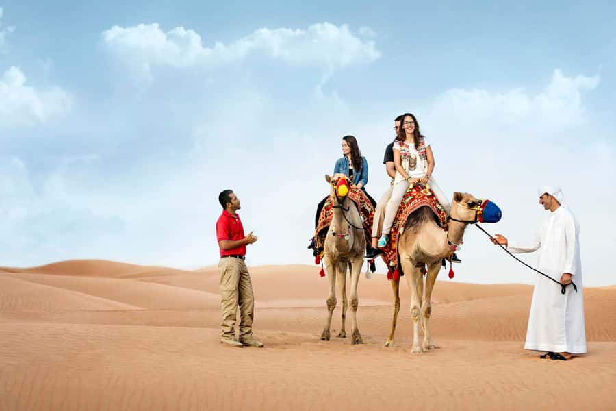 Dubai: Camel Safari, Wildlife & Lakeside Breakfast - The 45-minute drive from Dubai