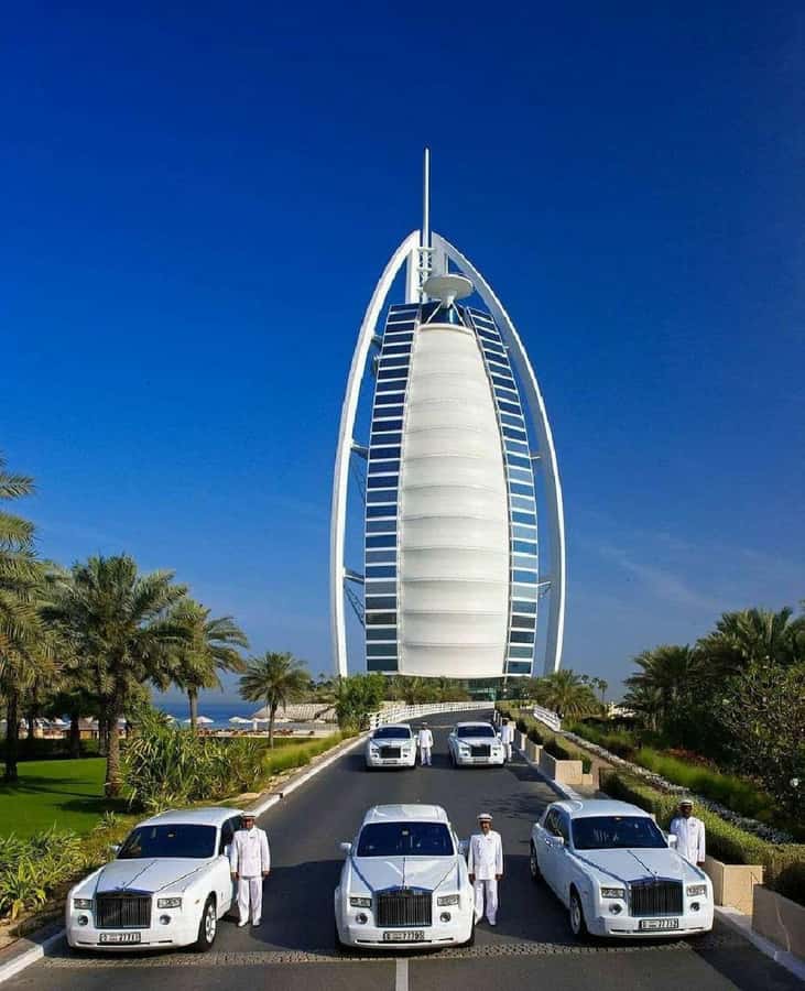 Dubai: City Highlights Private Layover Tour with Transfer - Meeting the guide at Dubai International