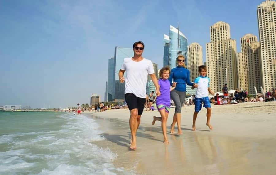 Dubai: City Tour with Burj Khalifa and Underwater Zoo Ticket - How the eight-hour schedule feels